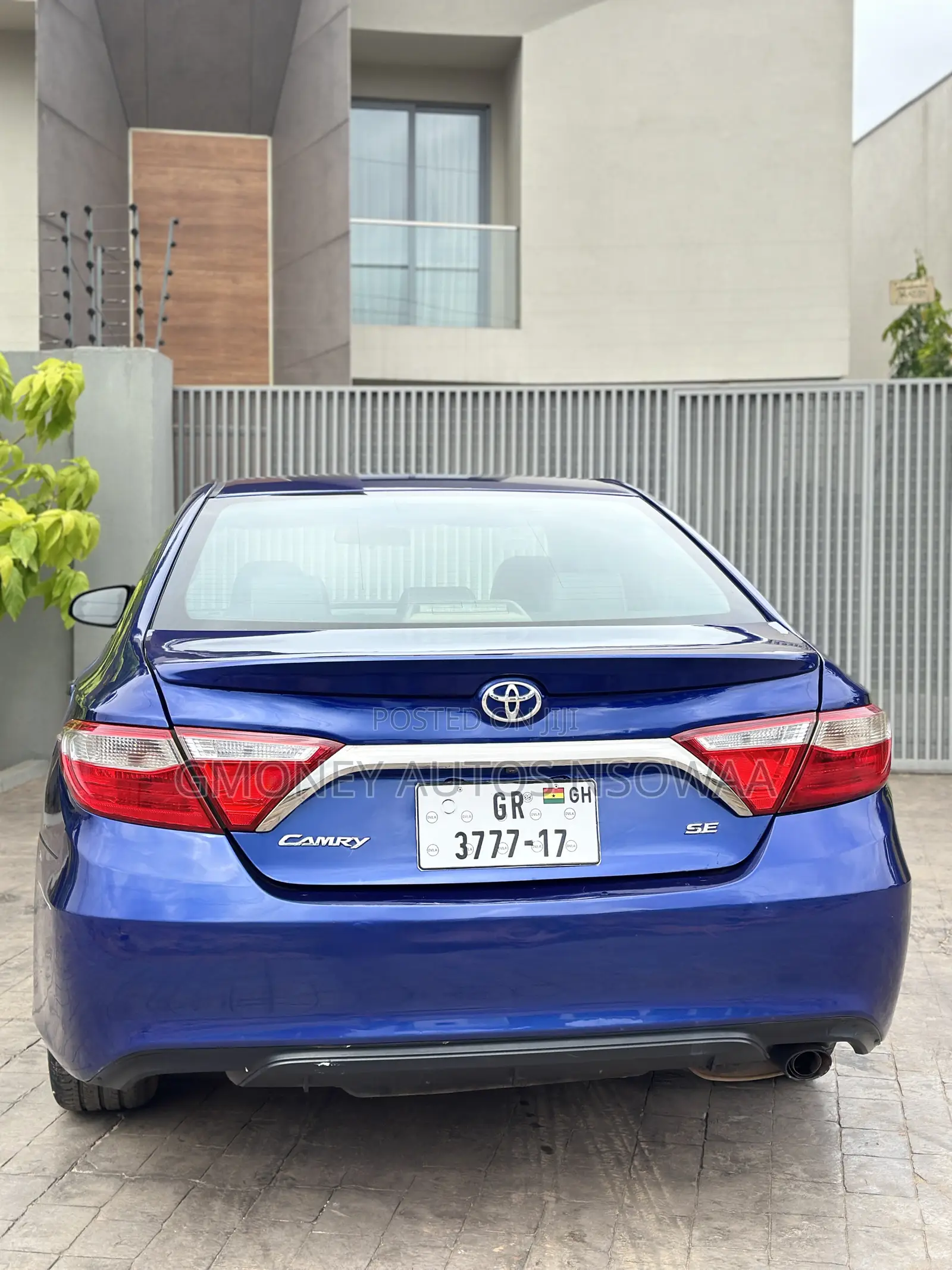 Toyota Camry XLE 4dr Sedan (2.5L 4cyl 6A) 2017 Blue