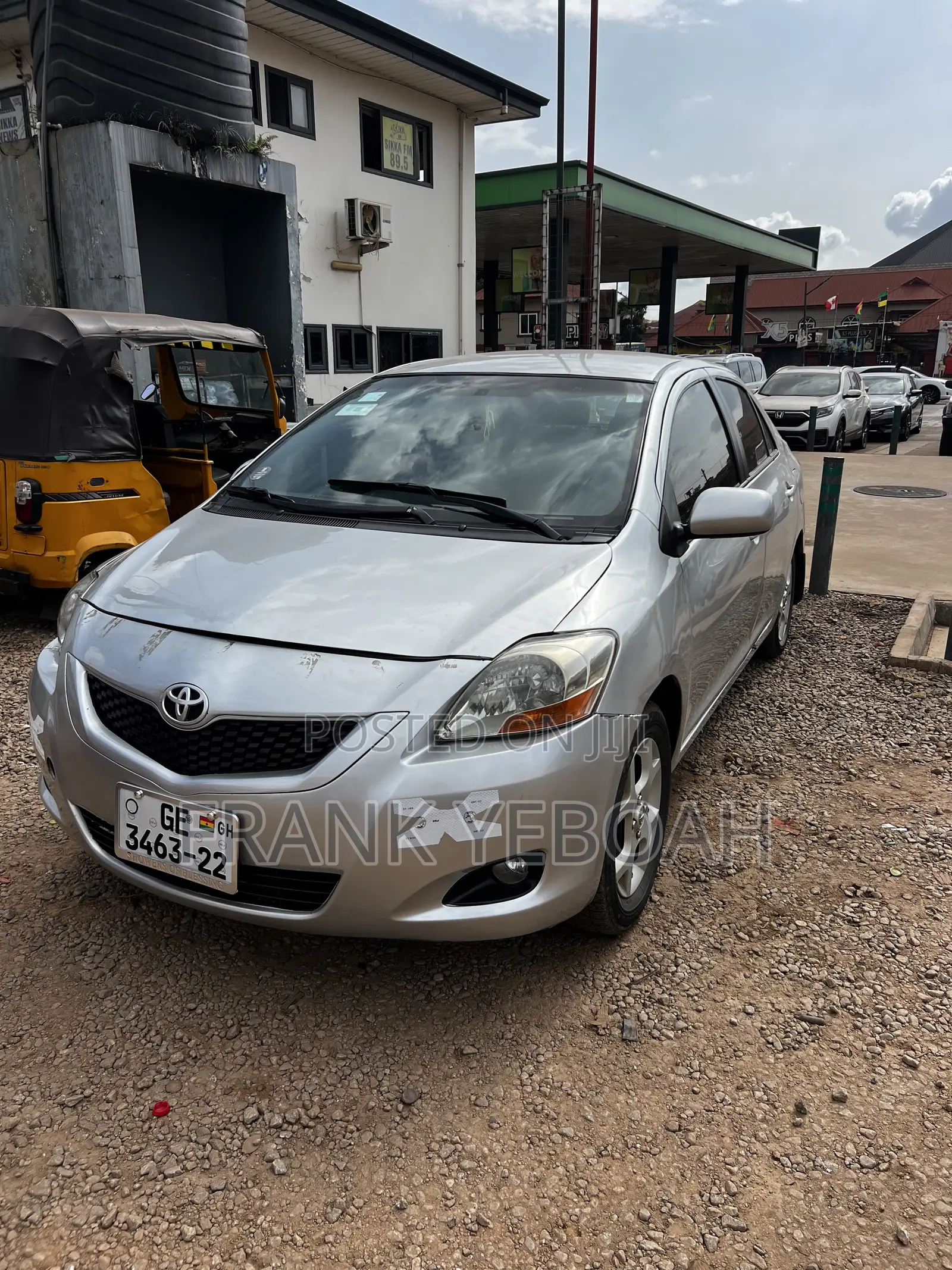 Toyota Yaris 2010 Silver