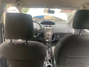 Toyota Yaris SE Hatchback 5dr 2012 White
