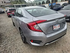 Honda Civic 2019 Gray