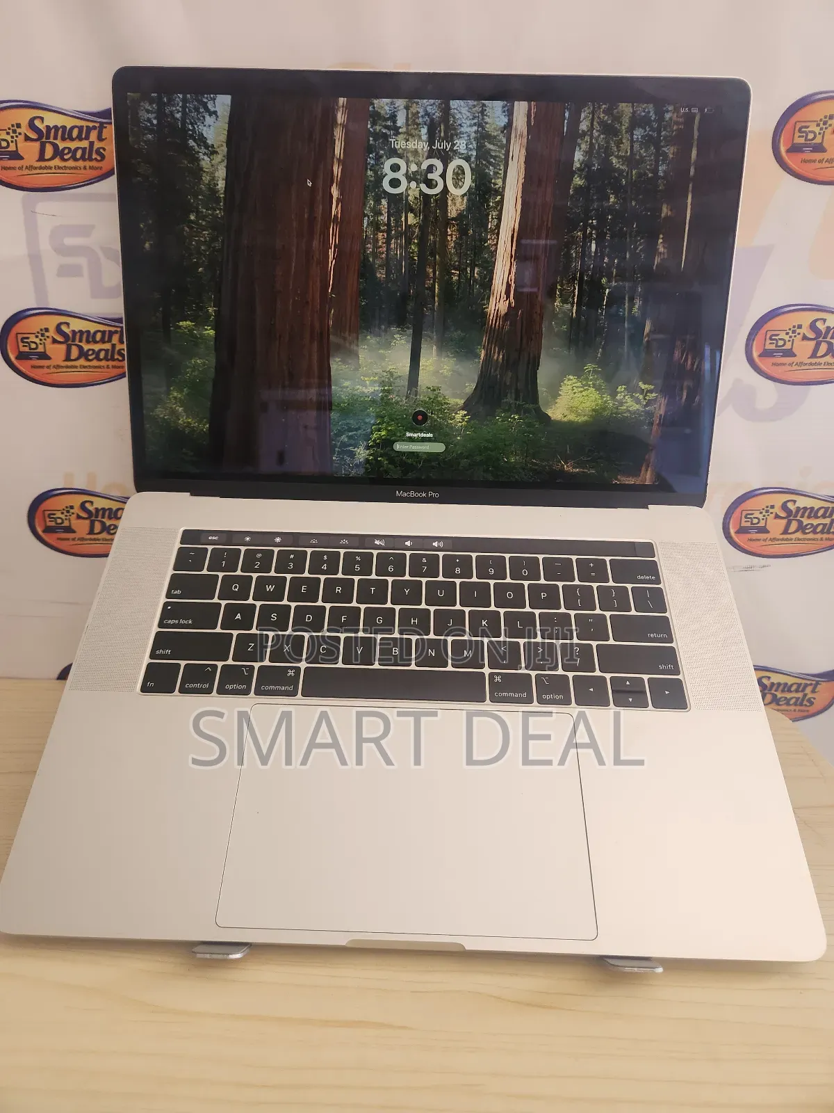 Laptop Apple MacBook 2019 16GB Intel Core i7 SSD 256GB