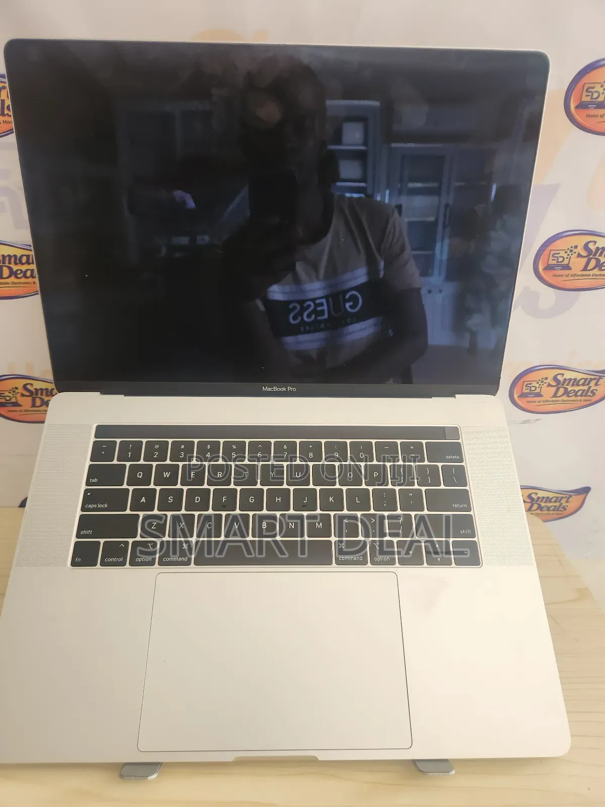 Laptop Apple MacBook 2019 16GB Intel Core i7 SSD 256GB