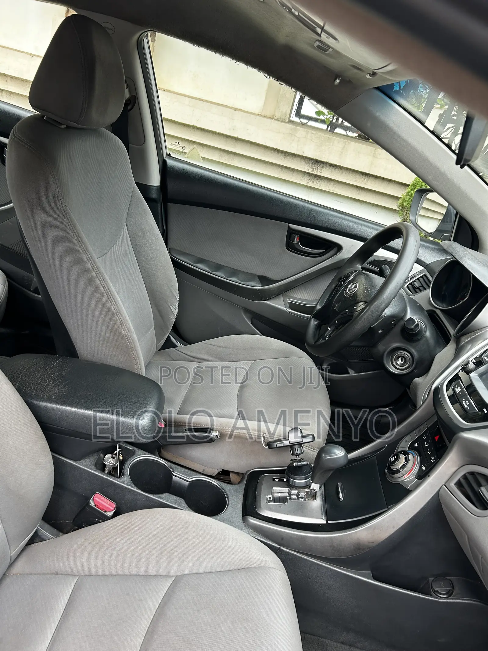 Hyundai Elantra 2012 Silver