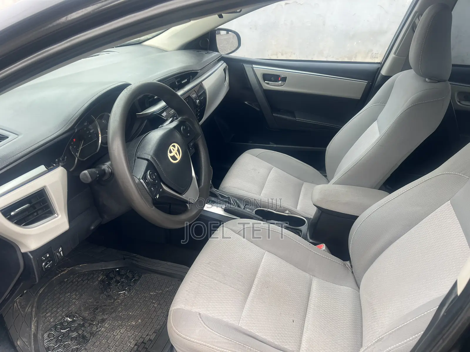 Toyota Corolla 2015 Black