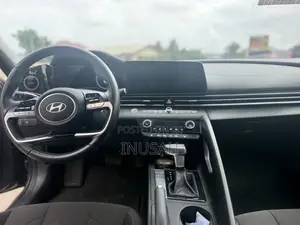 Hyundai Elantra Limited 2024 Gray