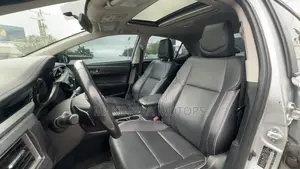 Toyota Corolla S w/Special Edition Pkg (1.8L 4cyl CVT) 2016 Silver