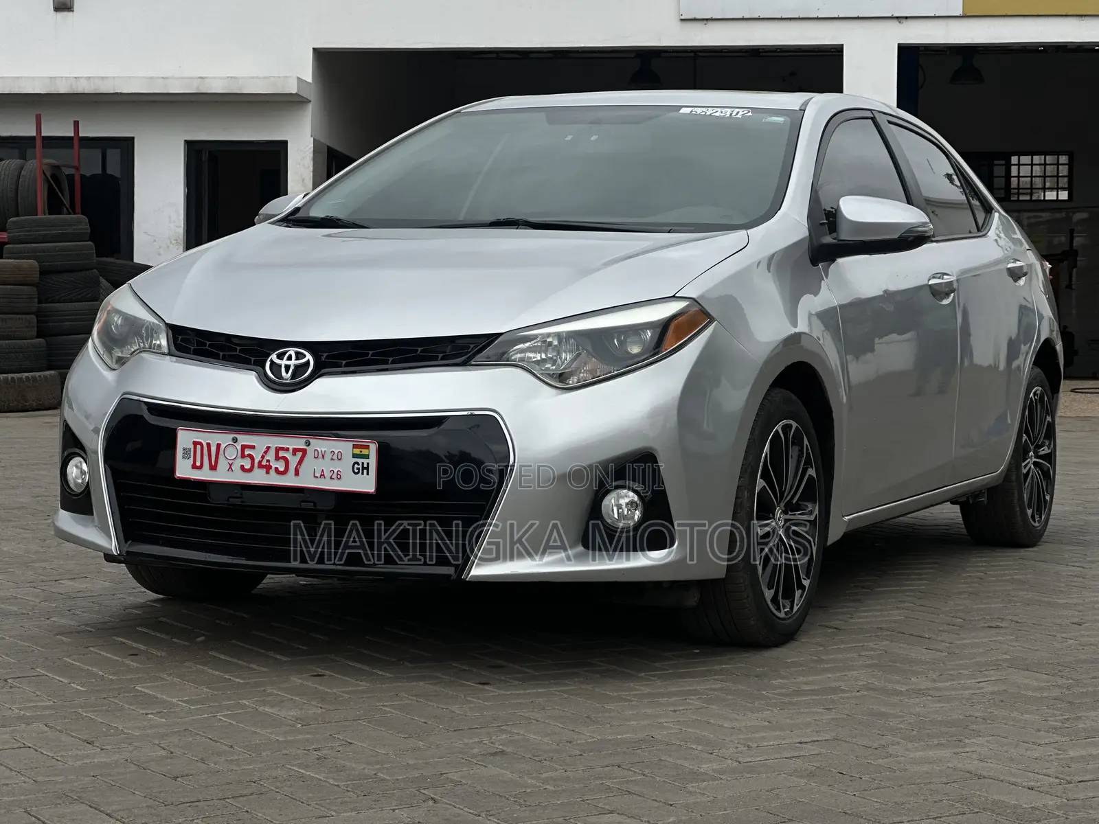 Toyota Corolla S w/Special Edition Pkg (1.8L 4cyl CVT) 2016 Silver