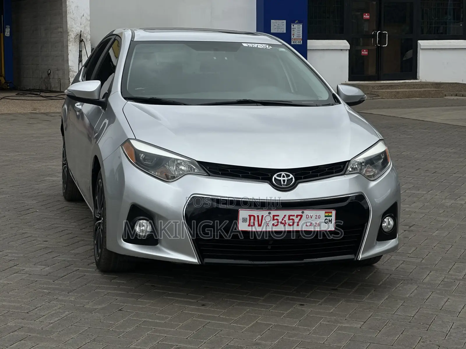 Toyota Corolla S w/Special Edition Pkg (1.8L 4cyl CVT) 2016 Silver
