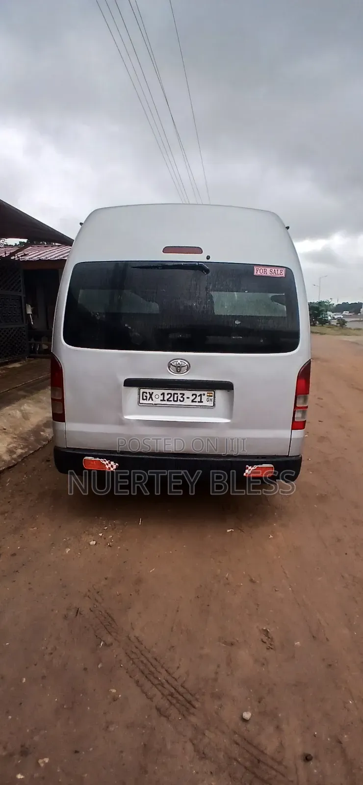 Toyota HiAce 2001 Silver