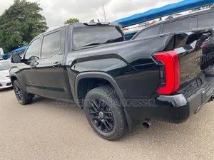 Toyota Tundra 2023 Black