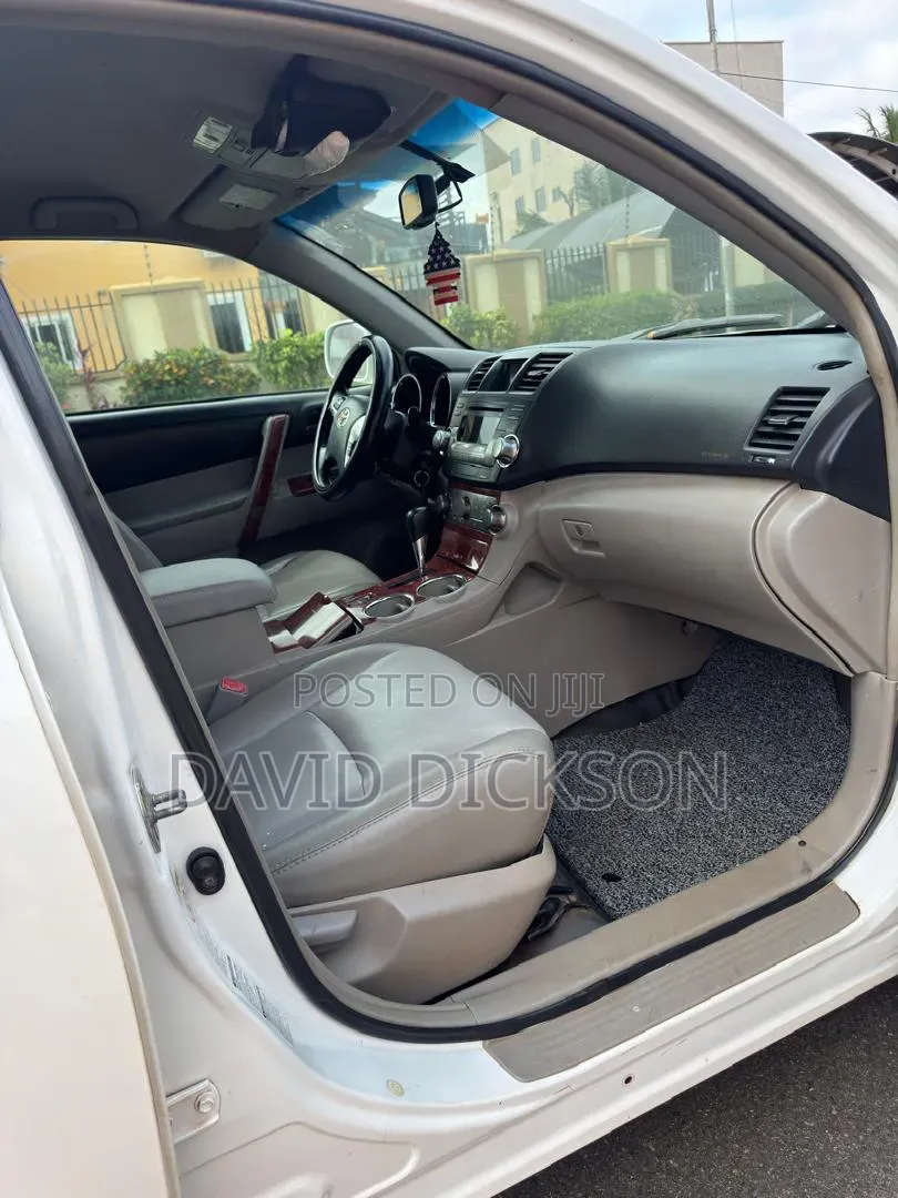 Toyota Highlander 2012 White