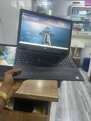 Laptop Dell Latitude 5590 8GB Intel Core i5 SSD 256GB