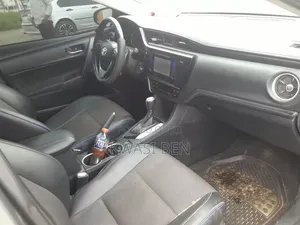 Toyota Corolla 2017 Gray