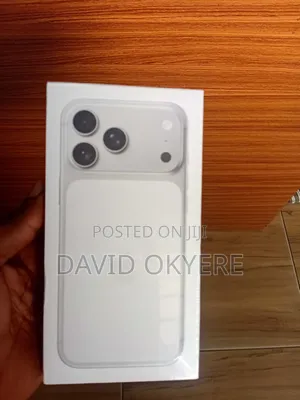 New Apple iPhone 17 Pro Max 256 GB Silver