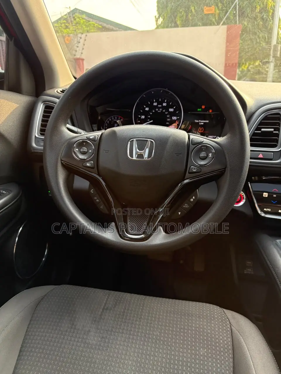 Honda HR-V Sport AWD 2019 Red