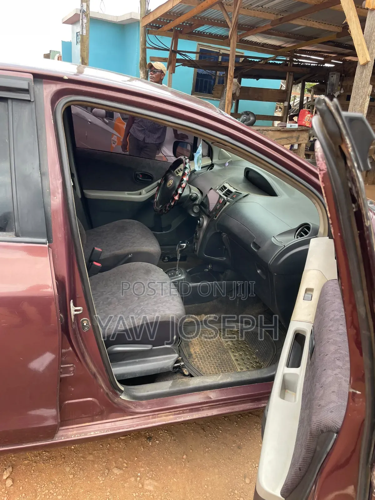 Toyota Vitz 2010 Brown
