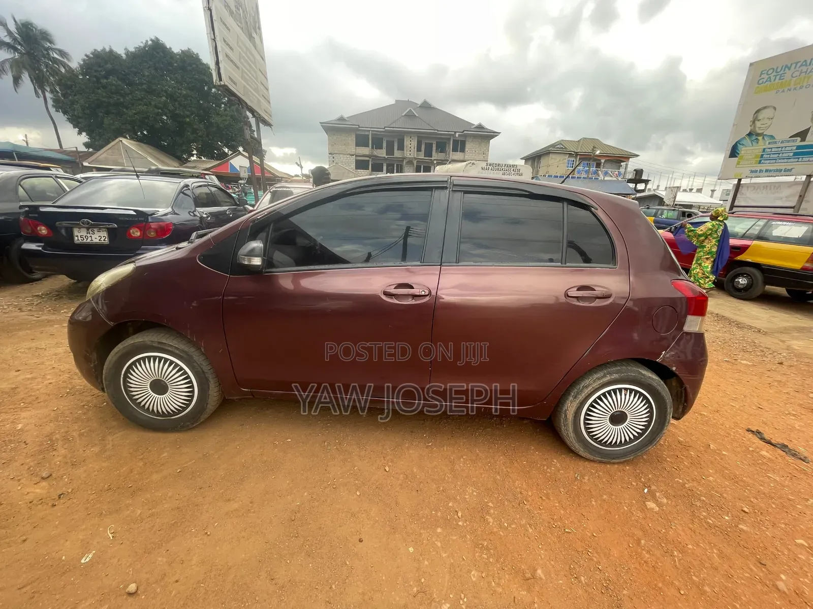 Toyota Vitz 2010 Brown
