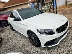 Mercedes-Benz C300 2017 White