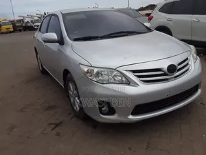 Toyota Corolla 2013 Gray