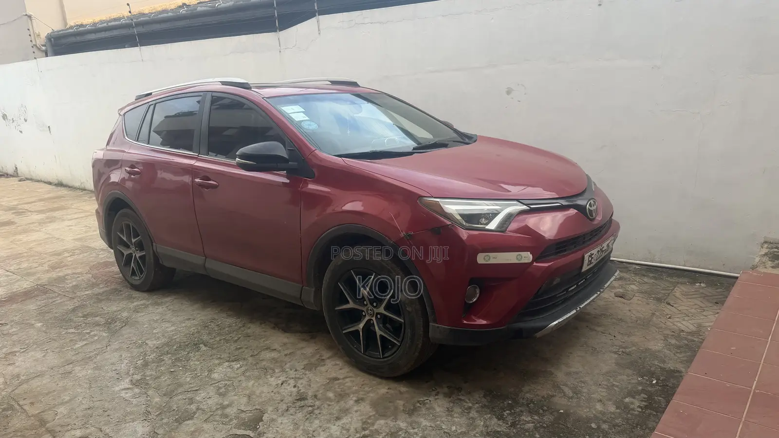 Toyota RAV4 SE FWD (2.5L 4cyl 6A) 2016 Red