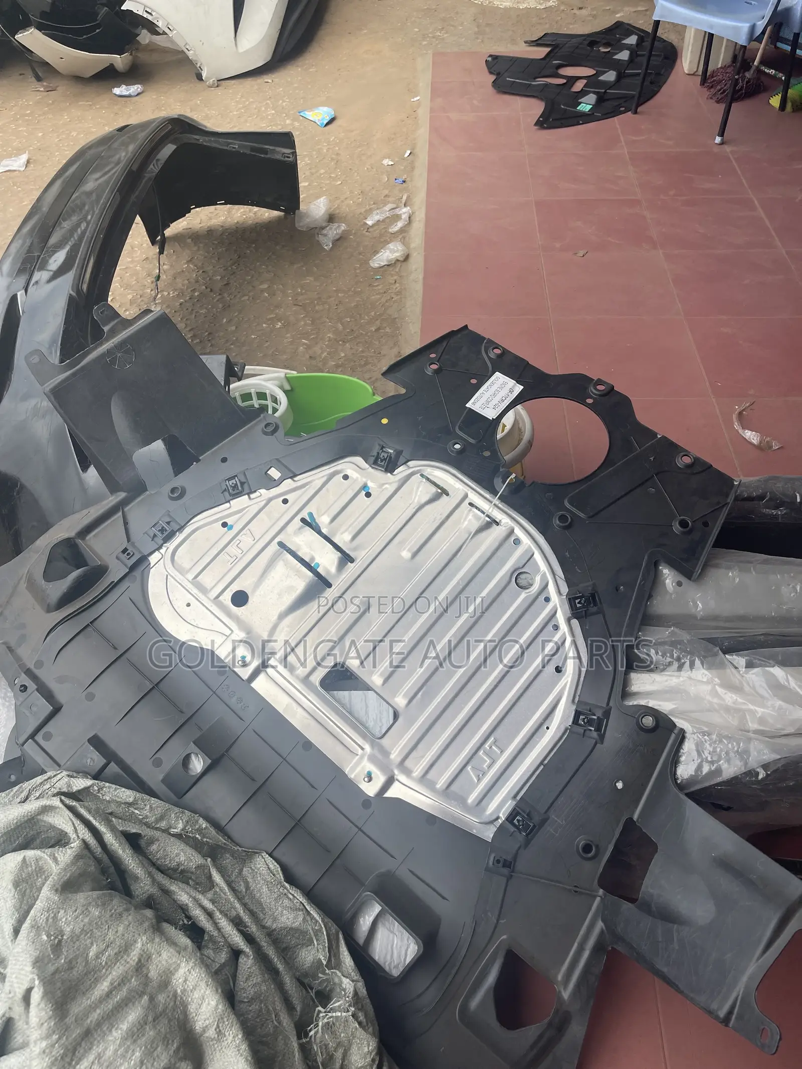 Honda CR-v 17 Engine Panels