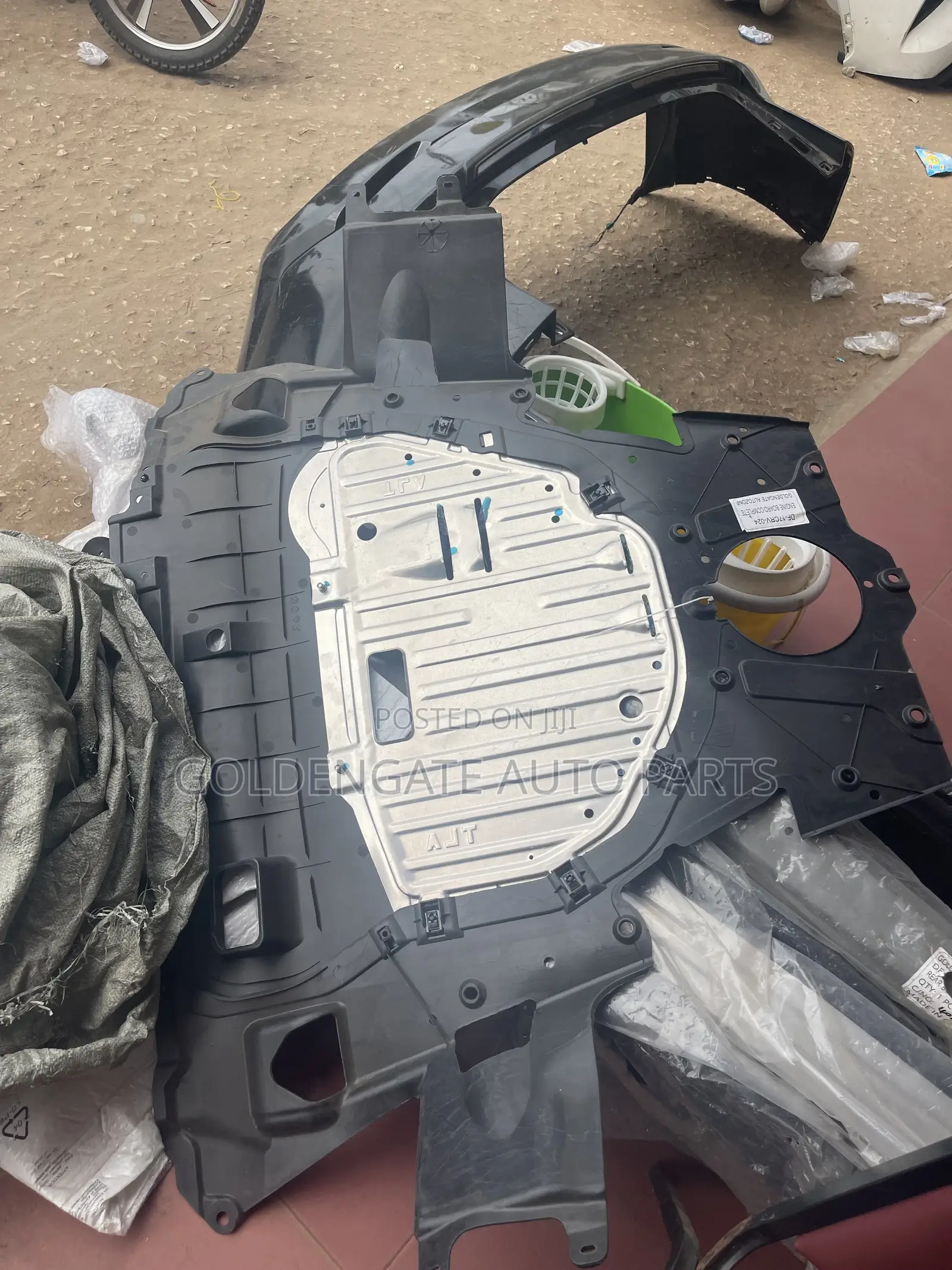 Honda CR-v 17 Engine Panels