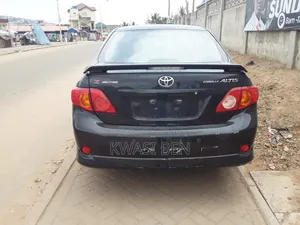 Toyota Corolla 2010 Black