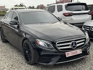 Mercedes-Benz E300 2018 Black