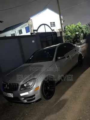 Mercedes-Benz C250 2012