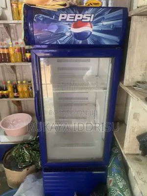 Showcase Fridge