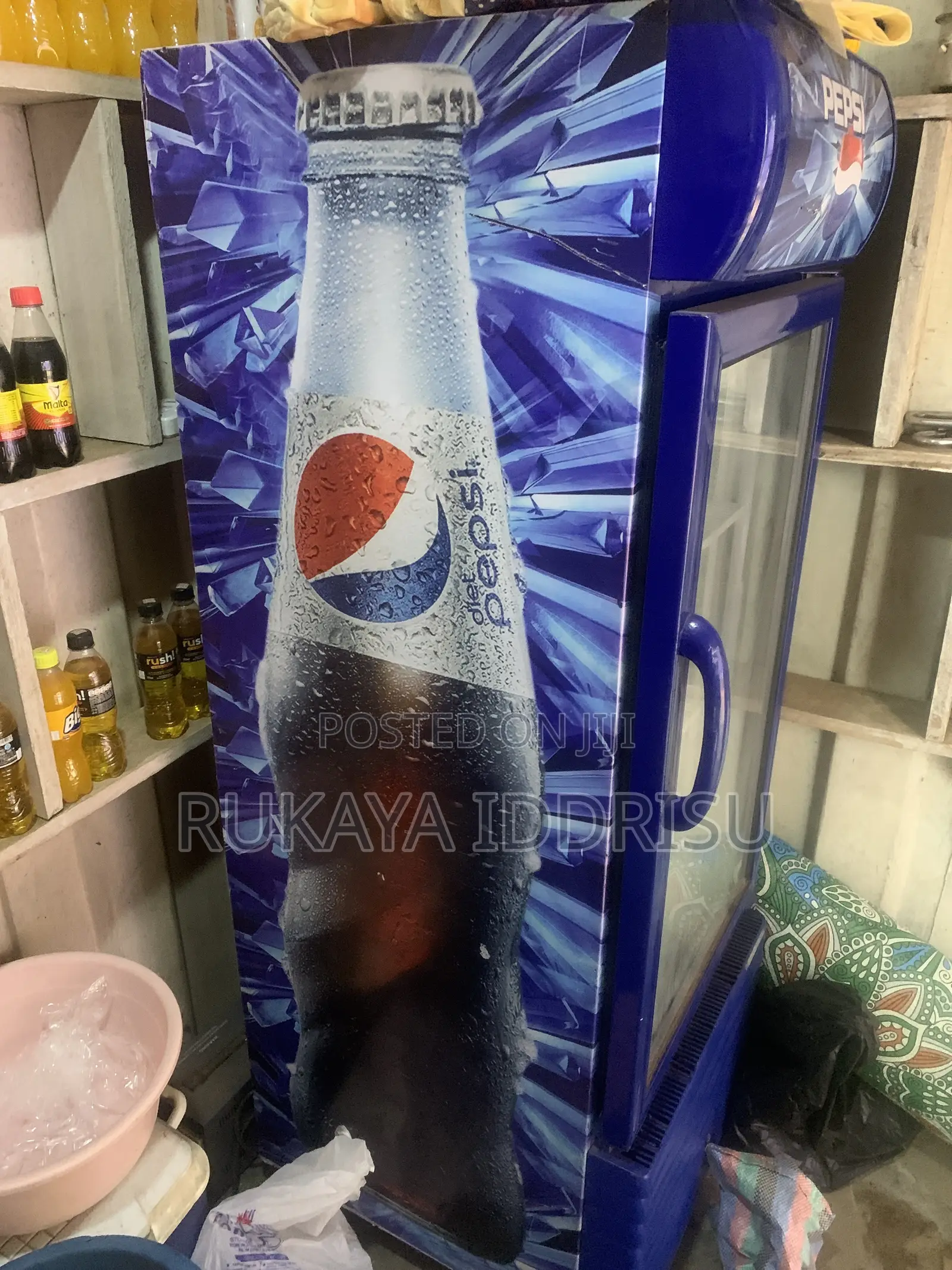 Showcase Fridge