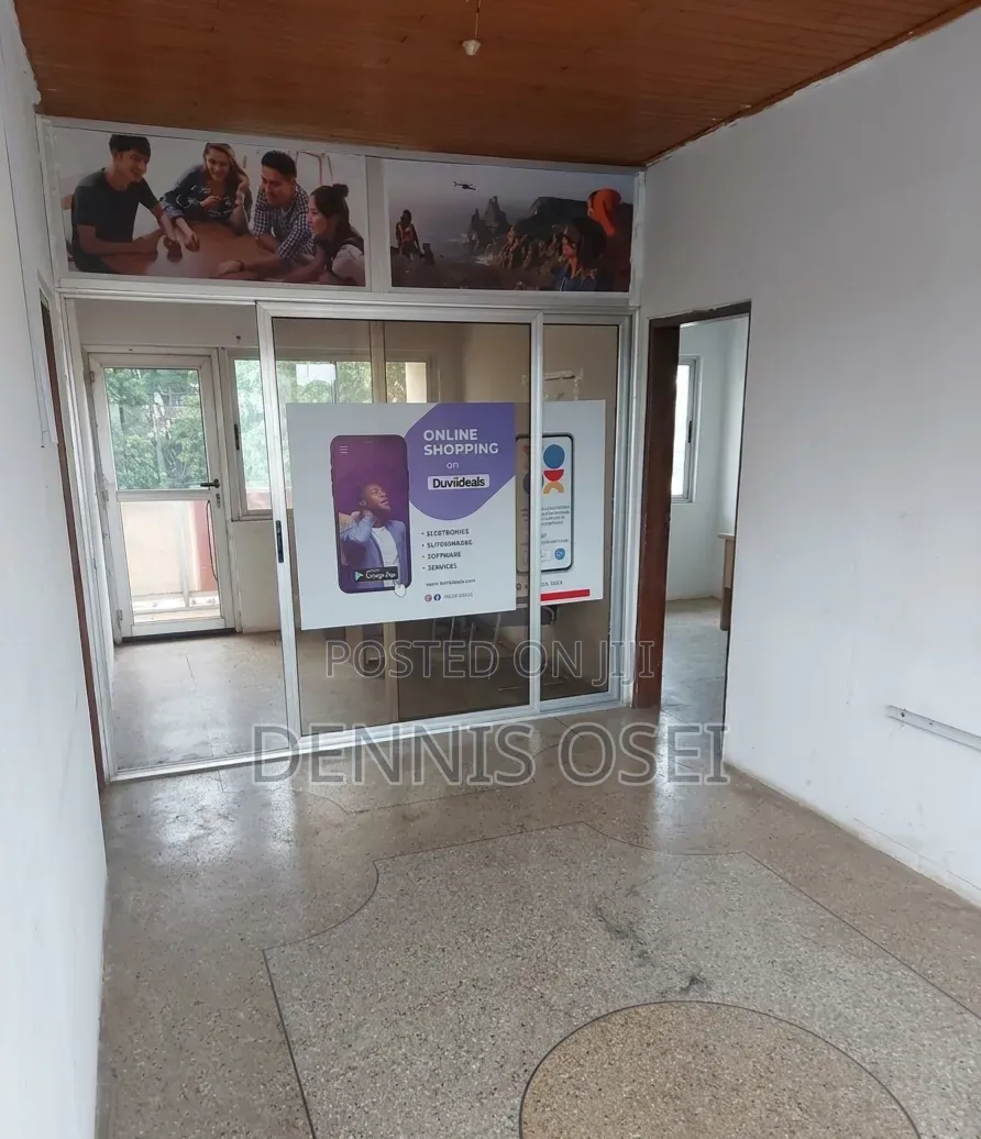 Ampomah House 72 SQM Office With Balconies and 2 Bathrooms for Rent