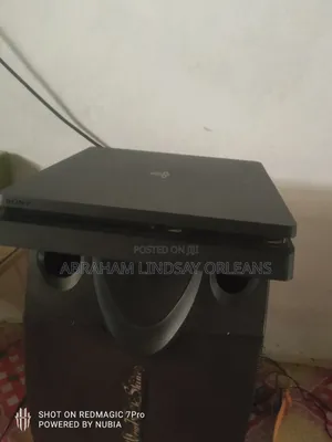 PlayStation 4 Slim