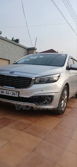 Kia Carnival for Rent