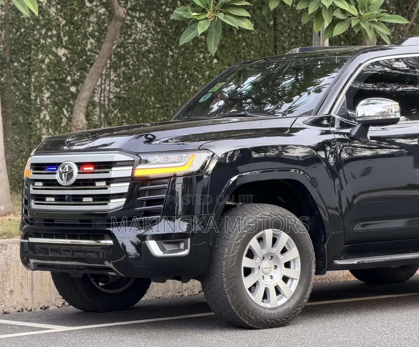 Toyota Land Cruiser 2025 Black