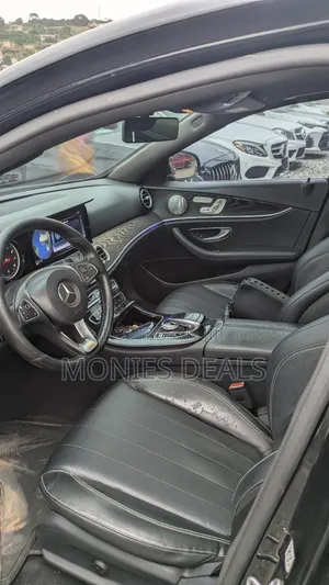 Mercedes-Benz E300 2017 Black