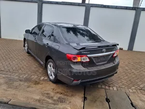 Toyota Corolla 2013 Gray