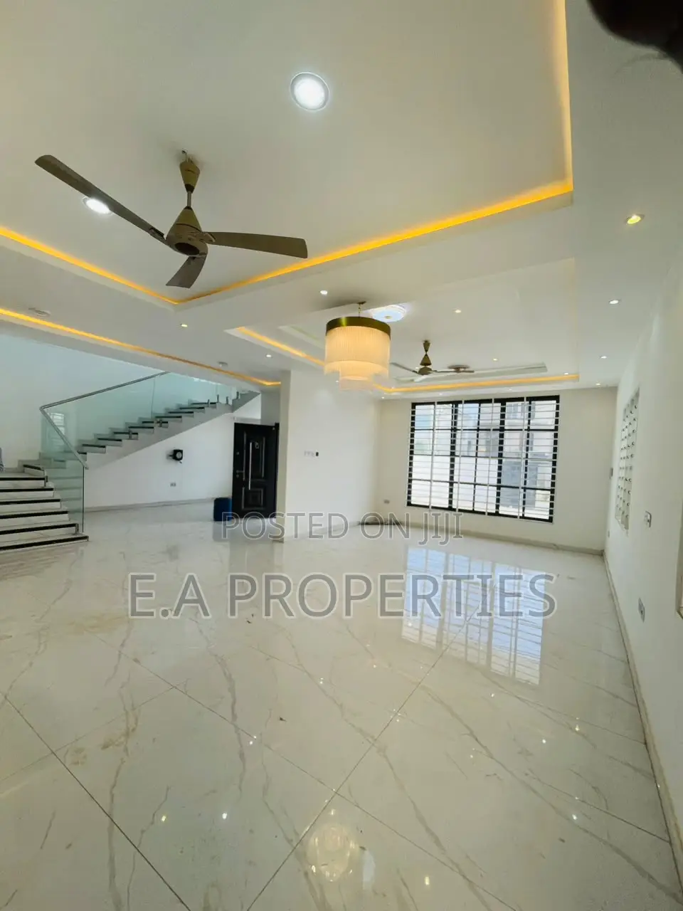 4bdrm House in E A Properties, School Junction for sale
