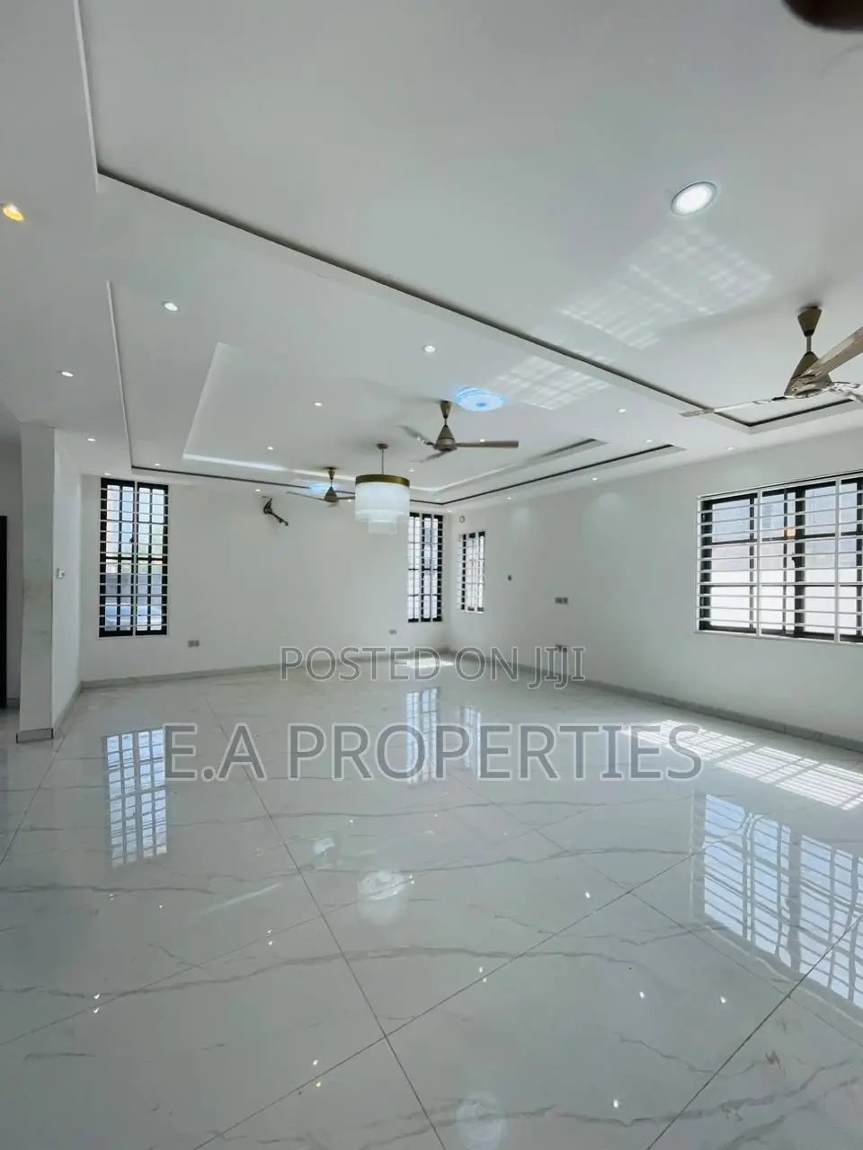 4bdrm House in E A Properties, School Junction for sale