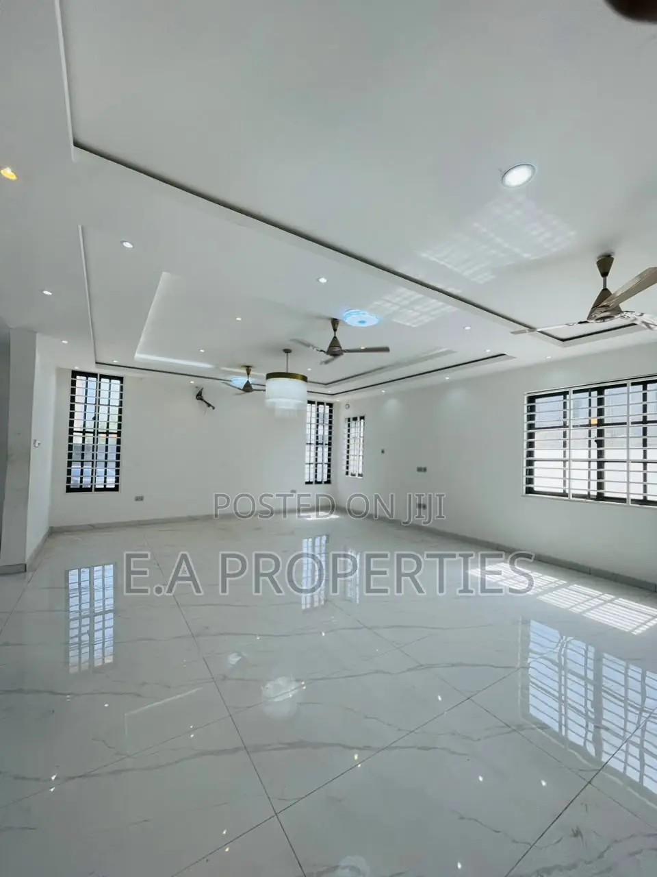 4bdrm House in E A Properties, School Junction for sale