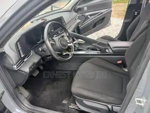 Hyundai Elantra 2021 Blue