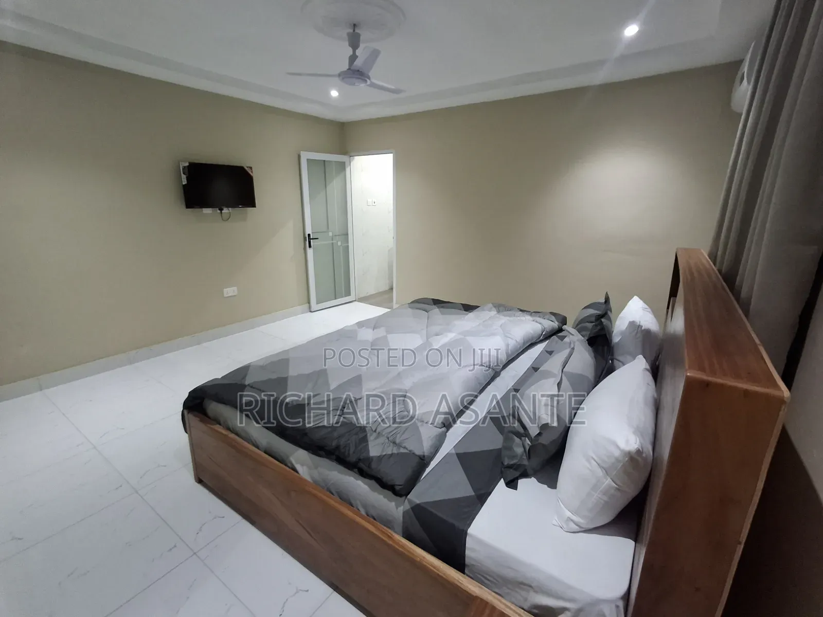 Executive 2 Bedroom Airbnb Apartment at Pokuase Fise