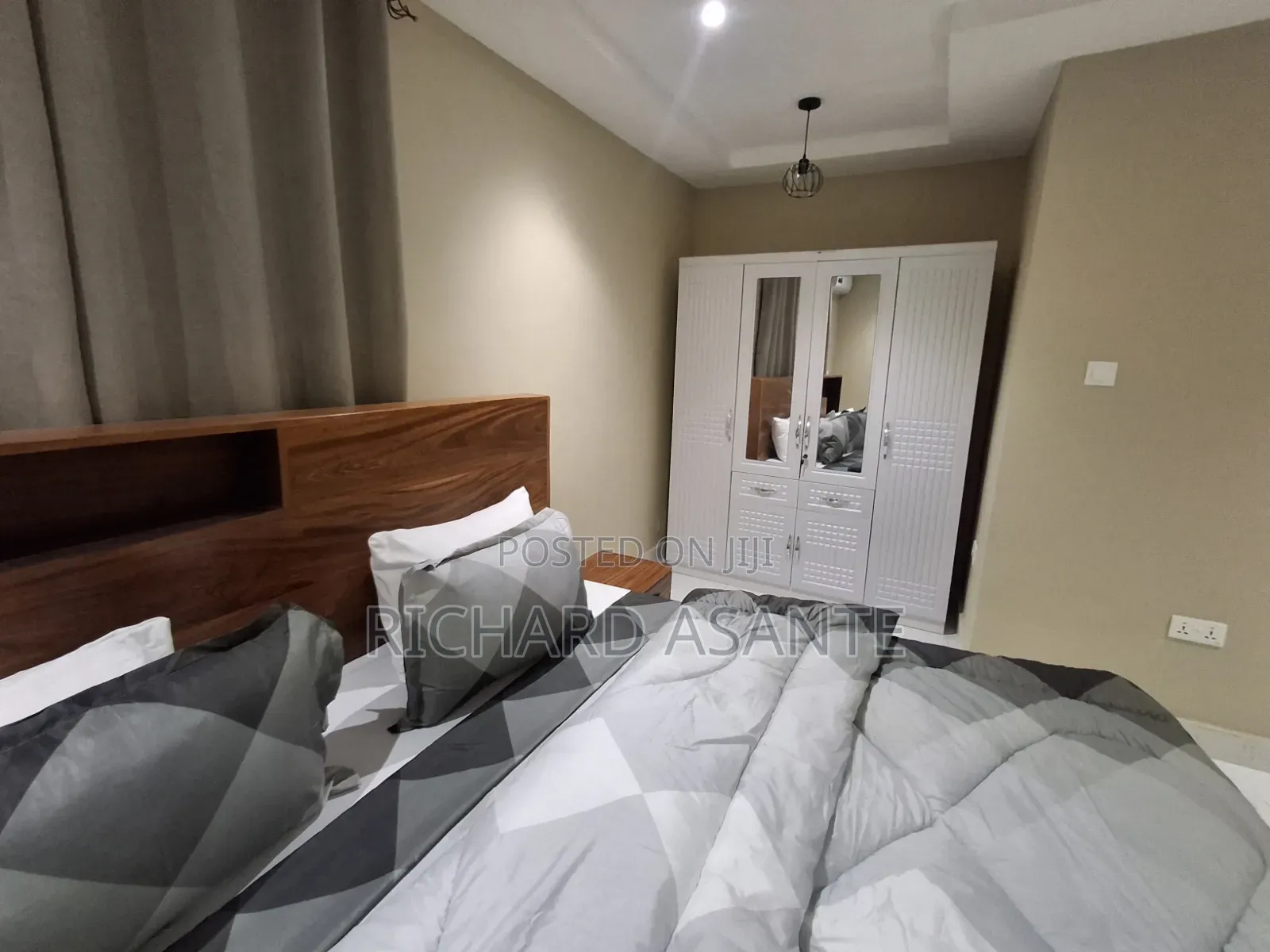 Executive 2 Bedroom Airbnb Apartment at Pokuase Fise