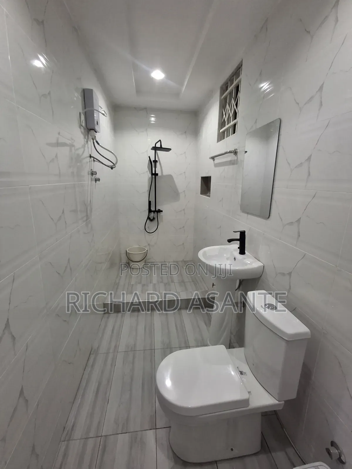 Executive 2 Bedroom Airbnb Apartment at Pokuase Fise