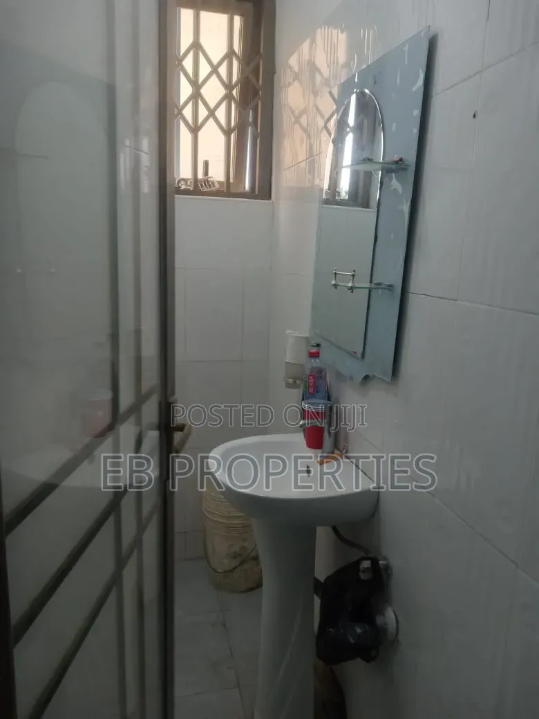 1bdrm House in Taifa, Station Area for rent