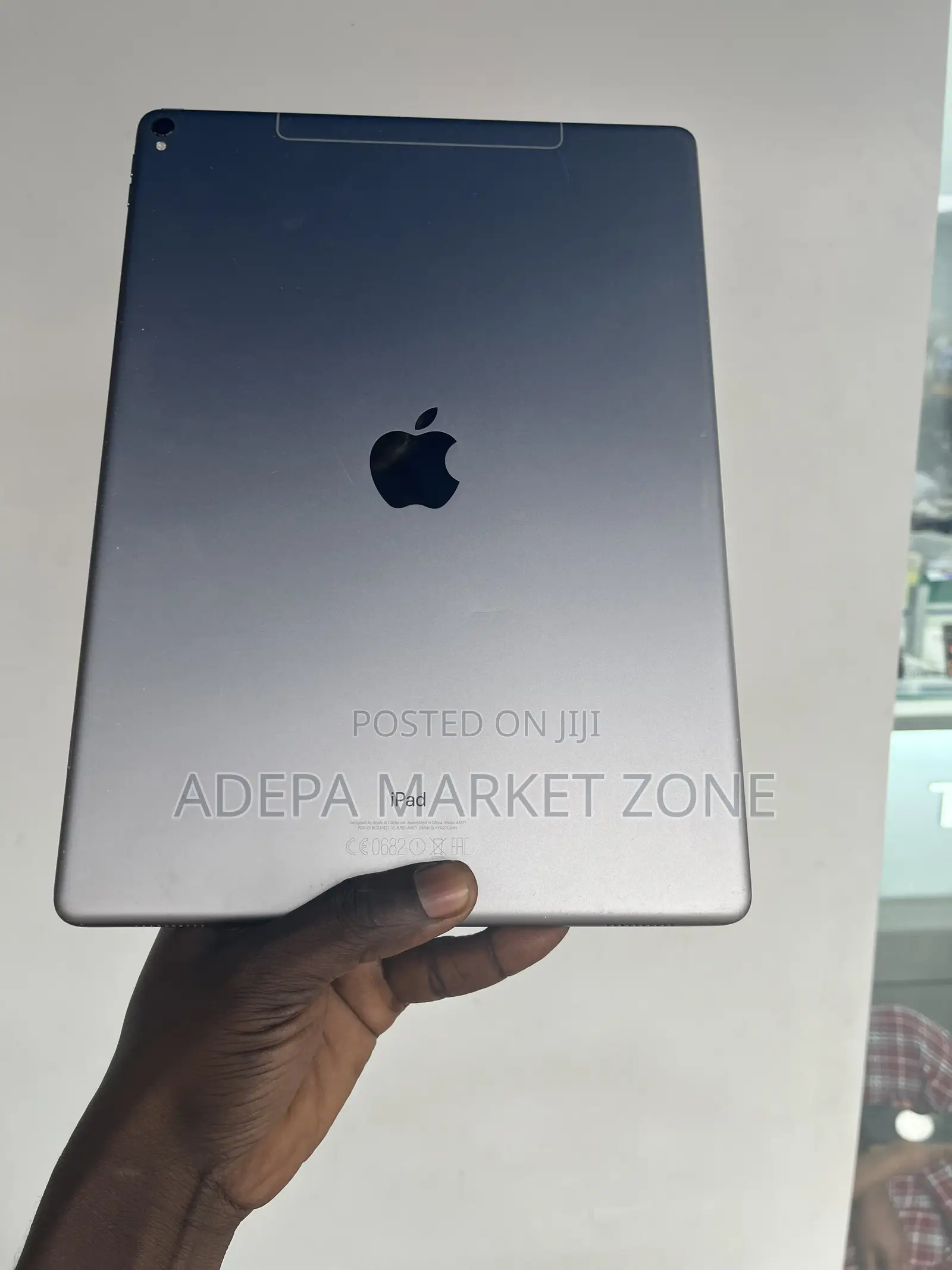 Apple iPad Pro 12.9 (2017) 64 GB Silver