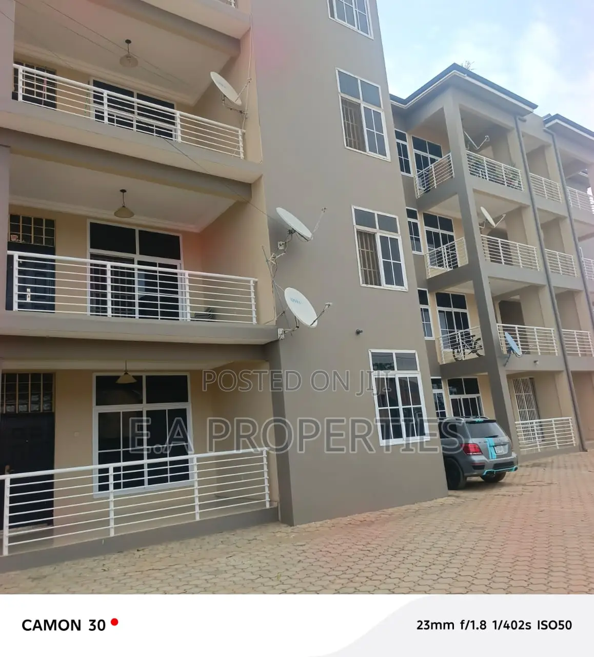 3bdrm Apartment in E A Properties, School Junction for rent