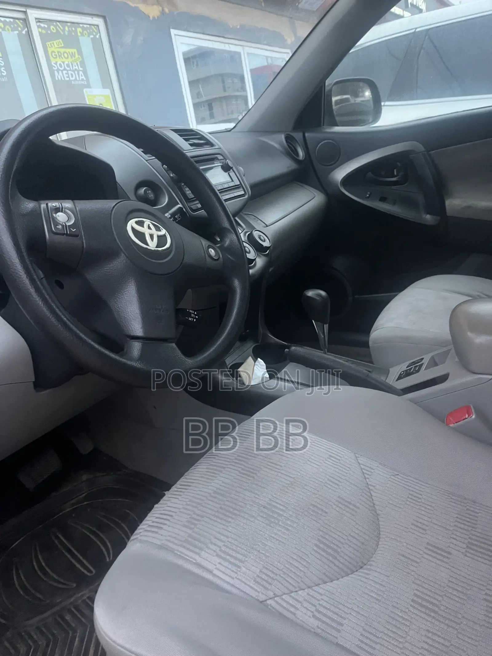Toyota RAV4 2010 Black