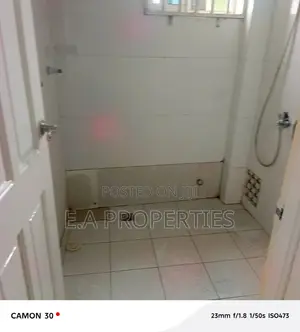 3bdrm Apartment in E A Properties, School Junction for rent