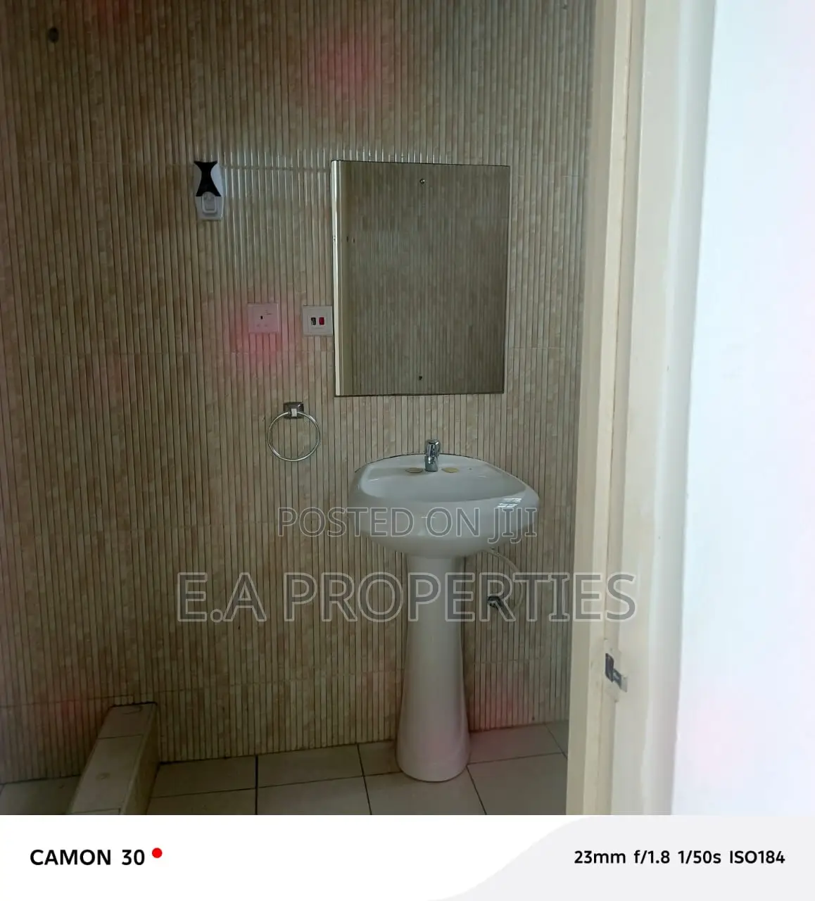 3bdrm Apartment in E A Properties, School Junction for rent